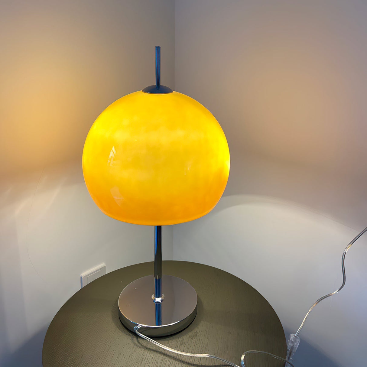 Retro Table Lamp  Amber Glass Dome Shade - Detailed view