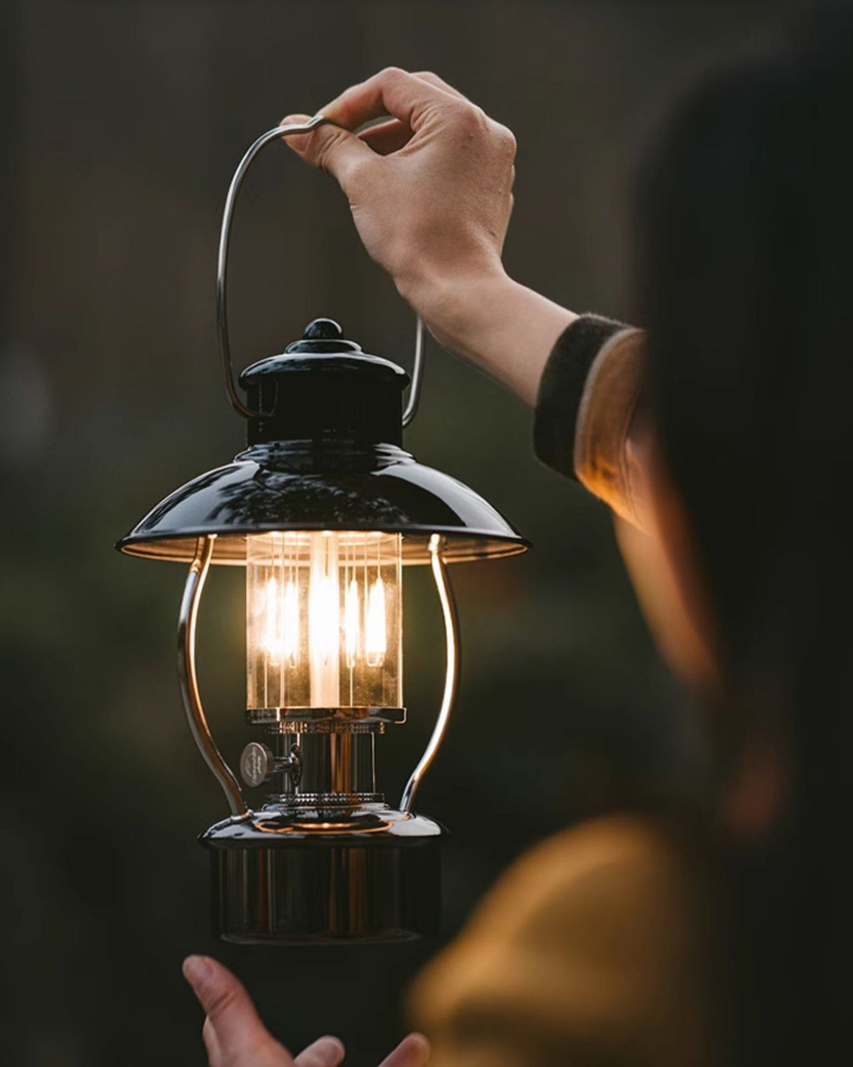 Outdoor LED Lantern  Black Iron Battery Powered Table Lamp - Product detail 12