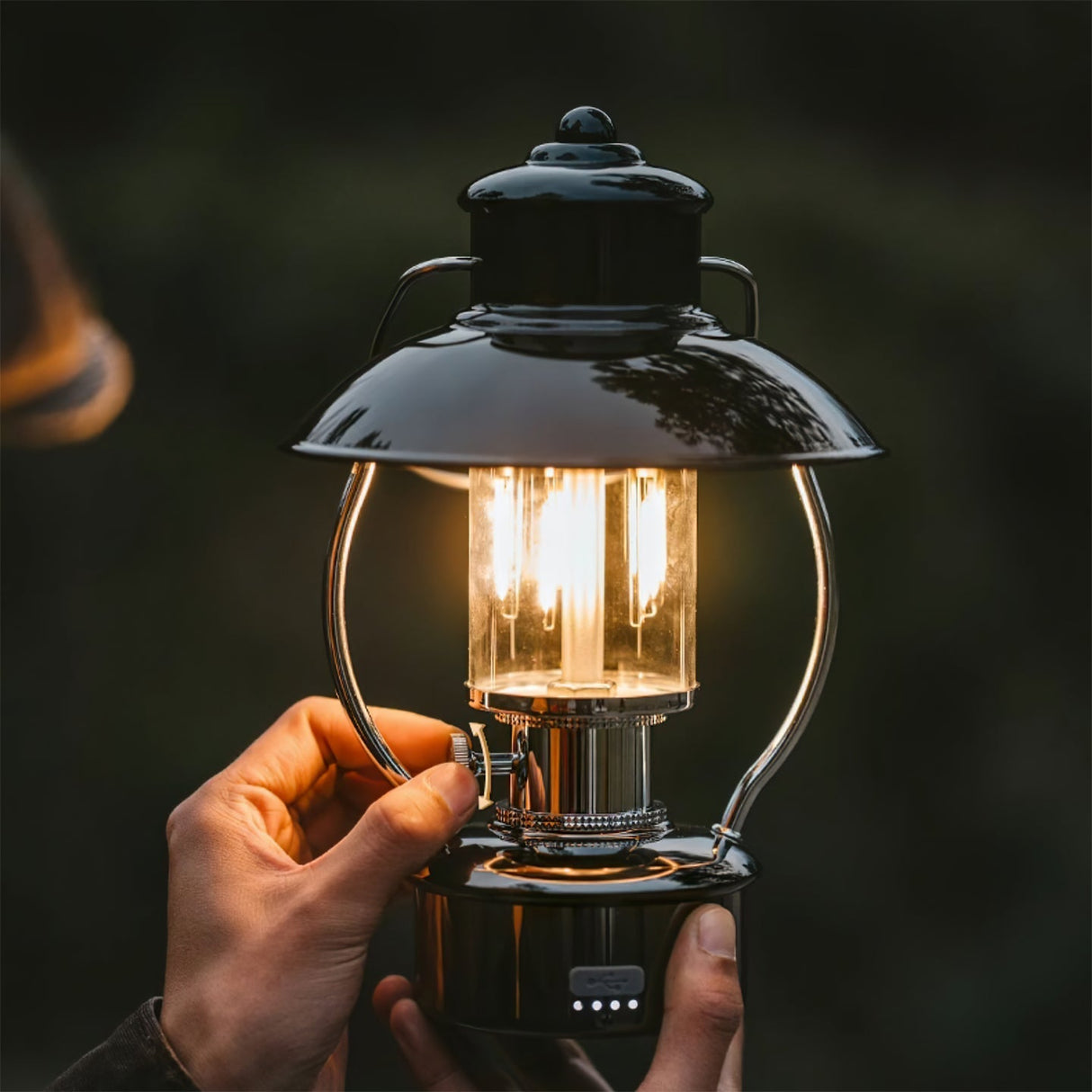 Outdoor LED Lantern  Black Iron Battery Powered Table Lamp - Product detail 8