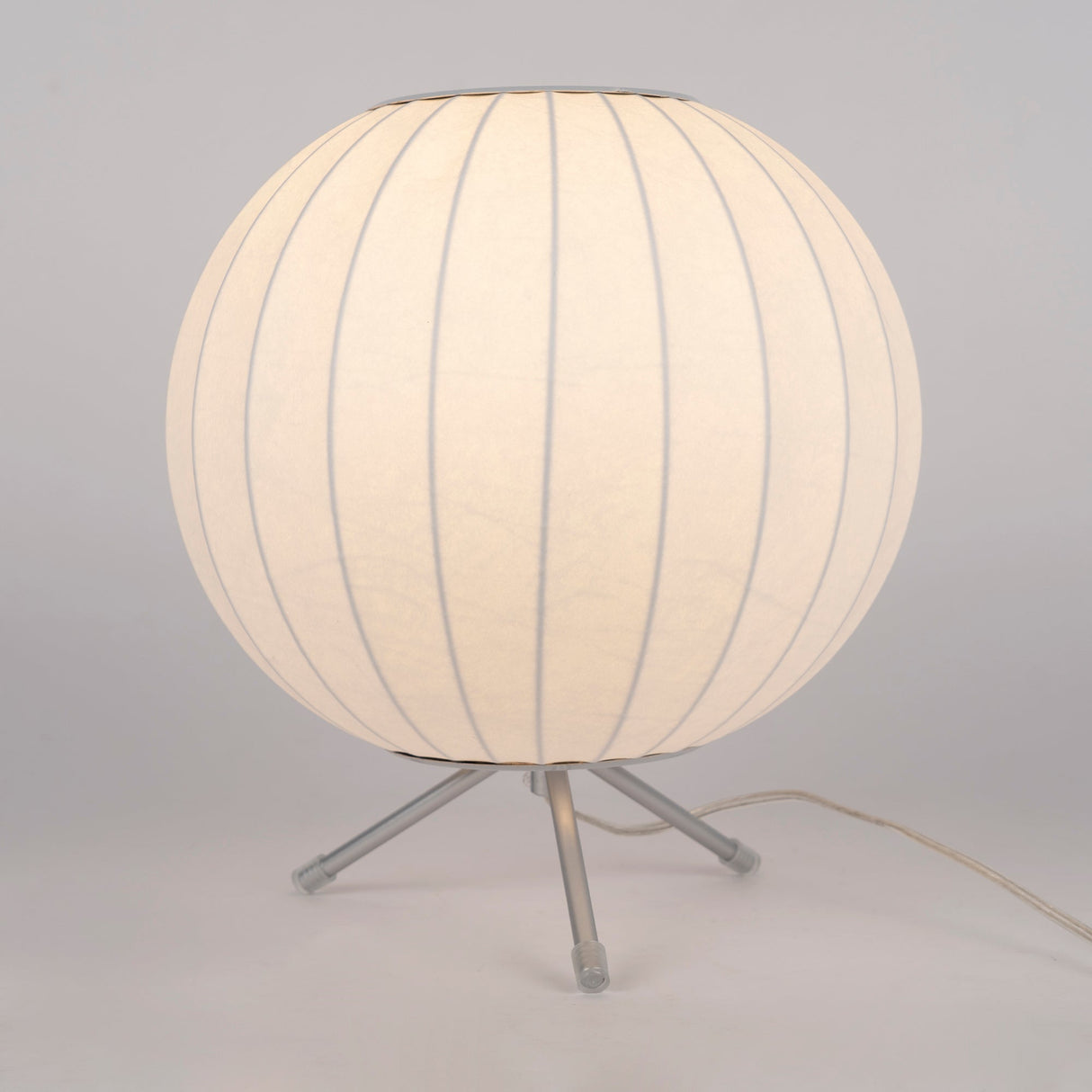 Modern Table Lamp  White Sculptural Tripod Design - Product detail 22