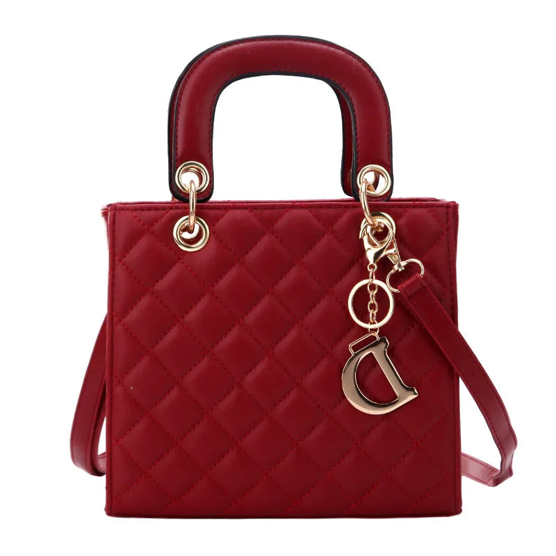 Quilted Chain Tote Bag  Diamond Pattern Leather Design - Product detail 9