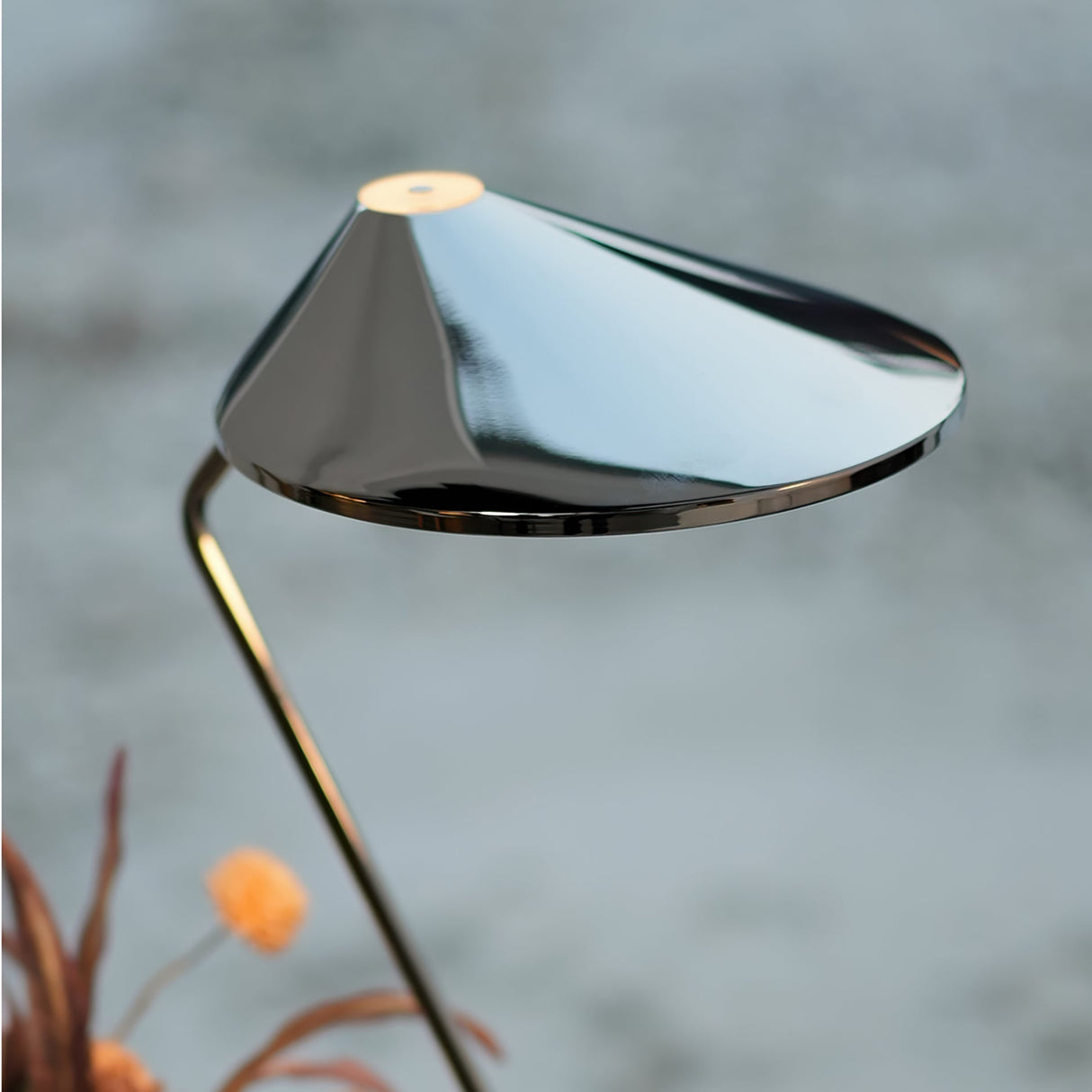 Modern LED Desk Lamp  Chrome Z-Shape Design - Product detail 5