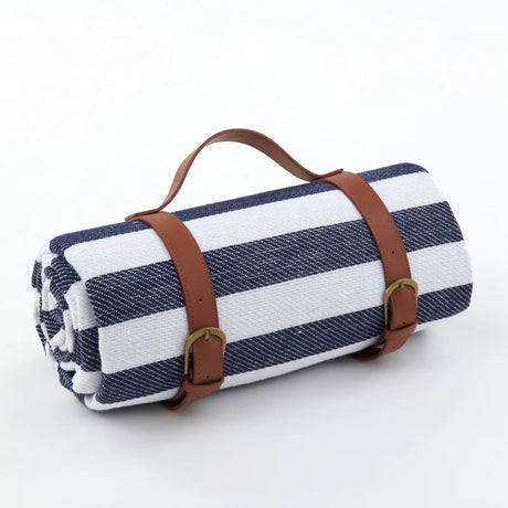Classic Picnic Blanket  Red Gingham Pattern With Leather Straps - Product detail 12