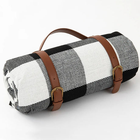 Classic Picnic Blanket  Red Gingham Pattern With Leather Straps - Product detail 16