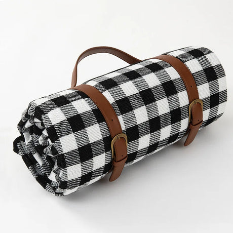 Classic Picnic Blanket  Red Gingham Pattern With Leather Straps - Product detail 17