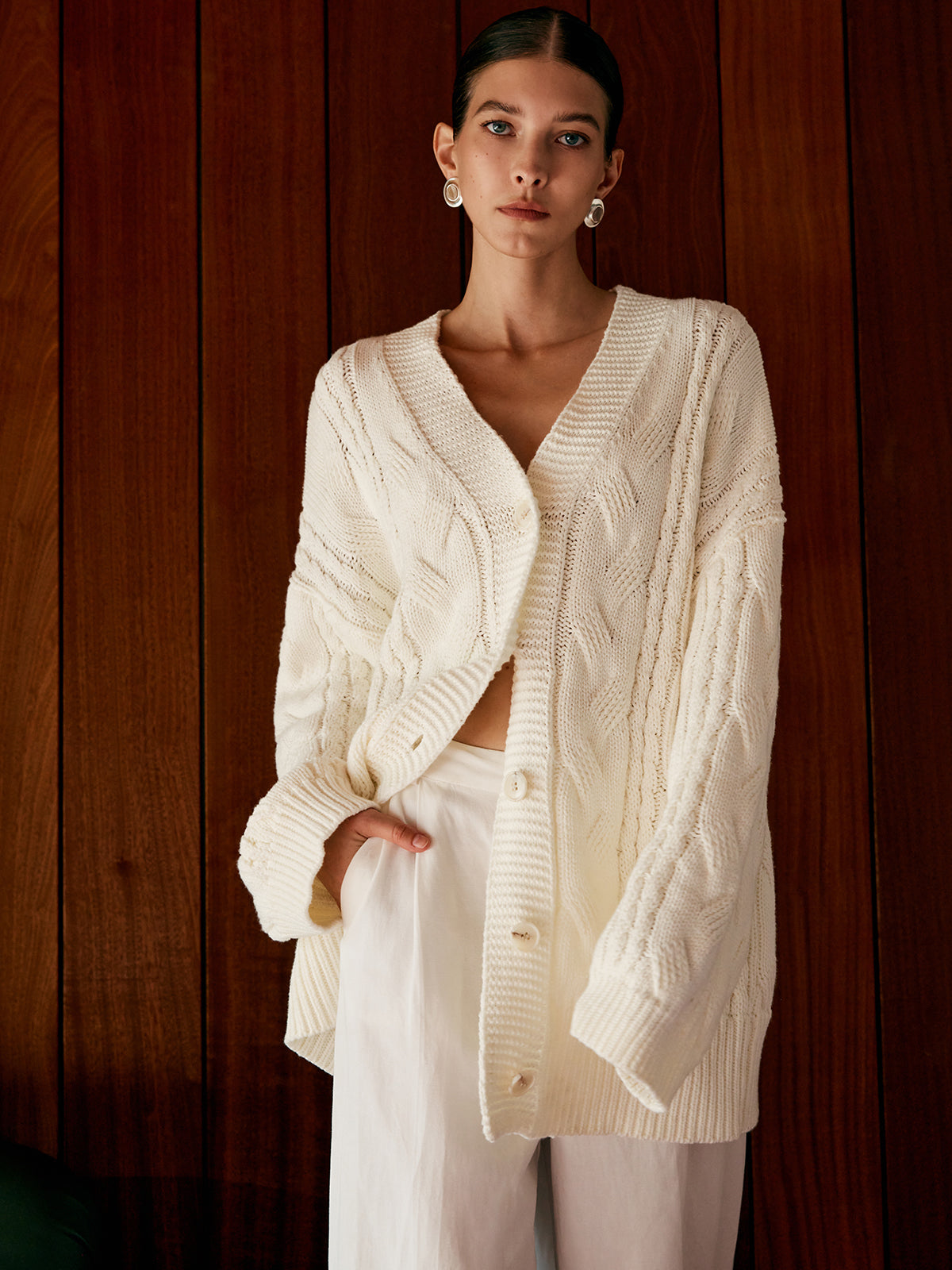 Oversized Cable Knit Cardigan  Cream Cotton Blend V-Neck - Detailed view