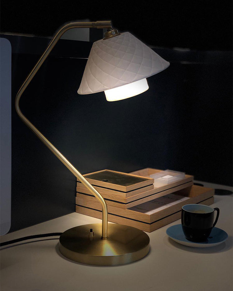 Modern Table Lamp  Brass Frame with Quilted China Shade - Product detail 6