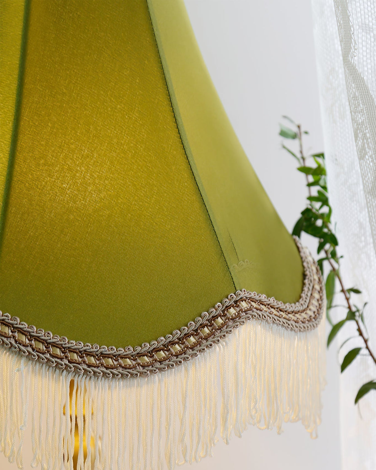 Vintage Table Lamp  Marble Base with Fringe Trim - Product detail 5