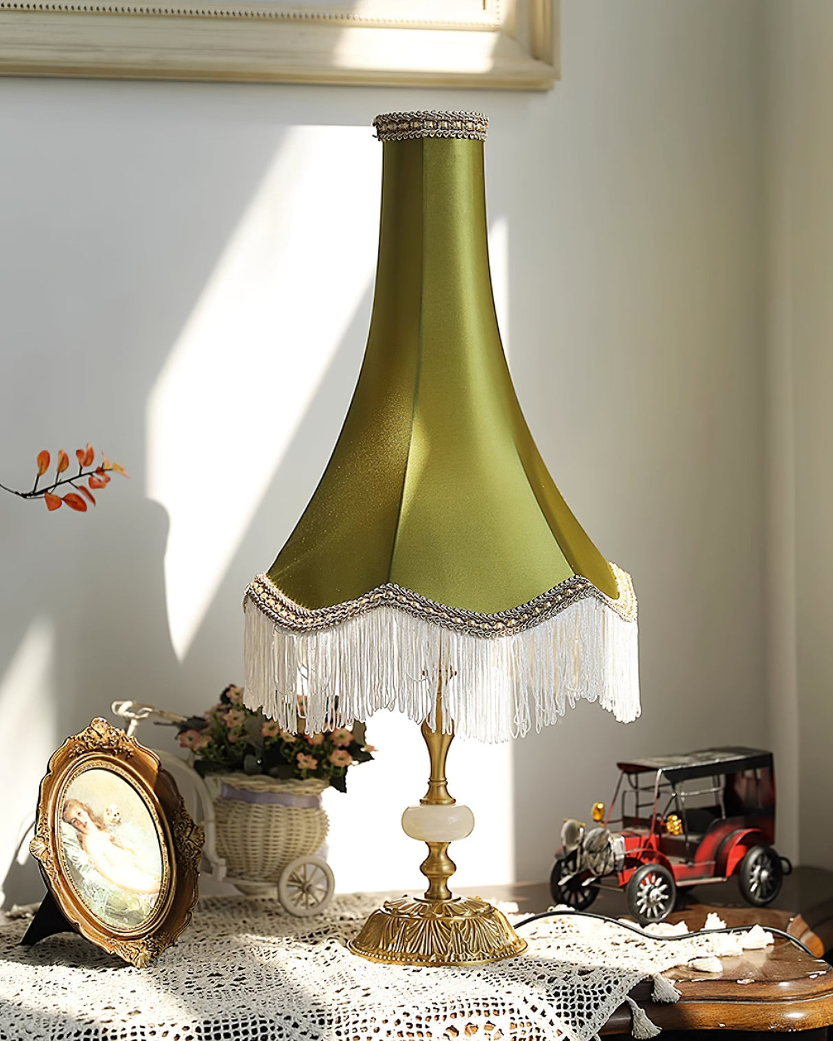 Vintage Table Lamp  Marble Base with Fringe Trim - Product detail 8