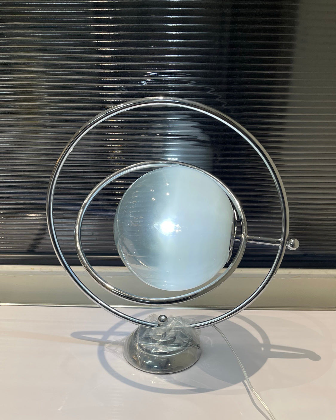 Modern Space Age Table Lamp  Rotating Orbital Design - Product detail 14