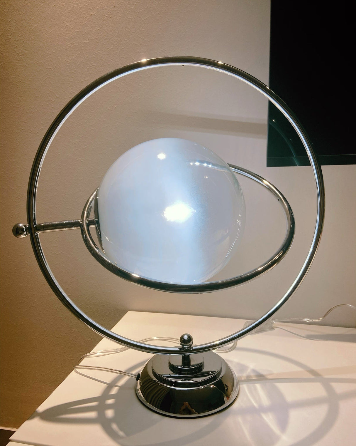 Modern Space Age Table Lamp  Rotating Orbital Design - Product detail 28