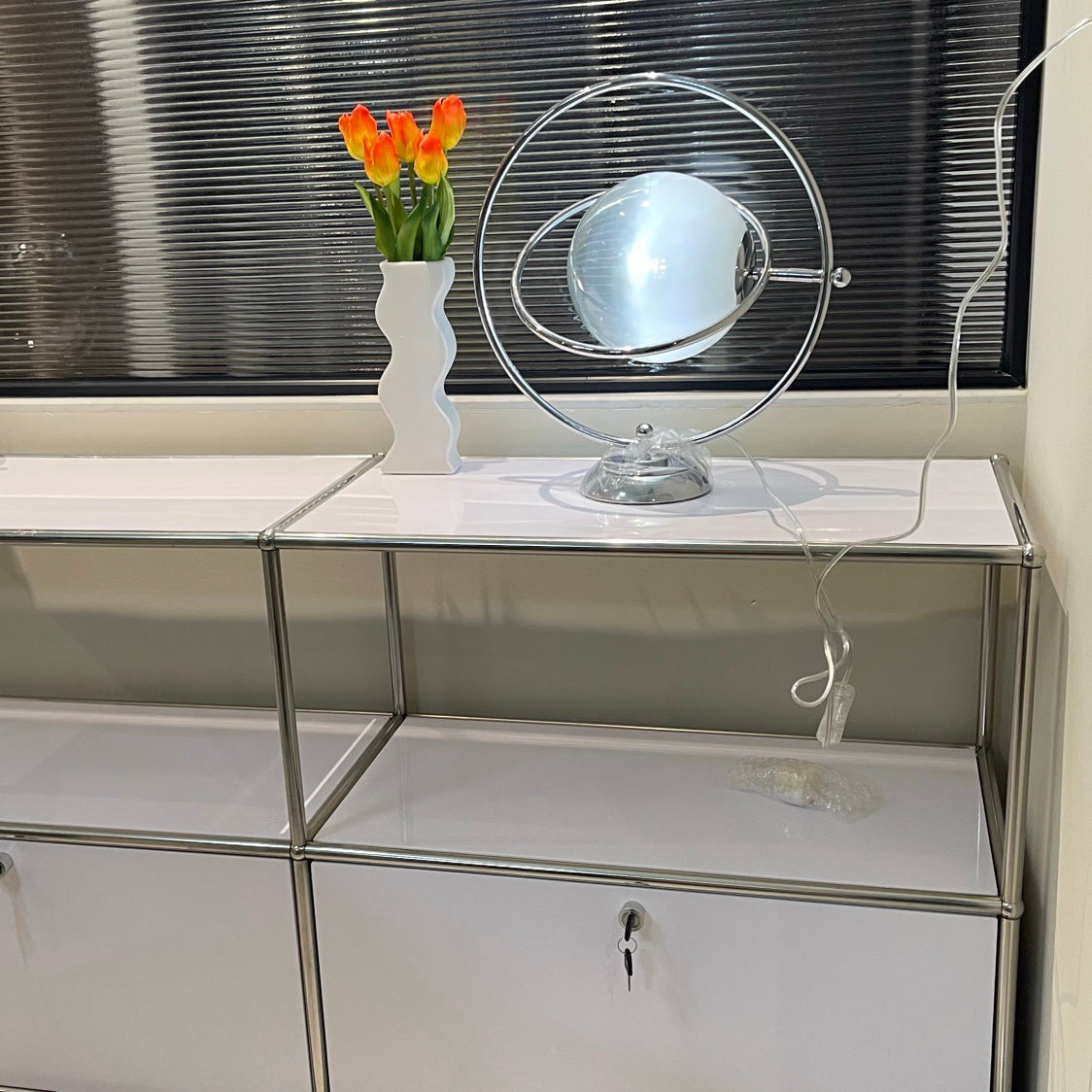 Modern Space Age Table Lamp  Rotating Orbital Design - Product detail 32