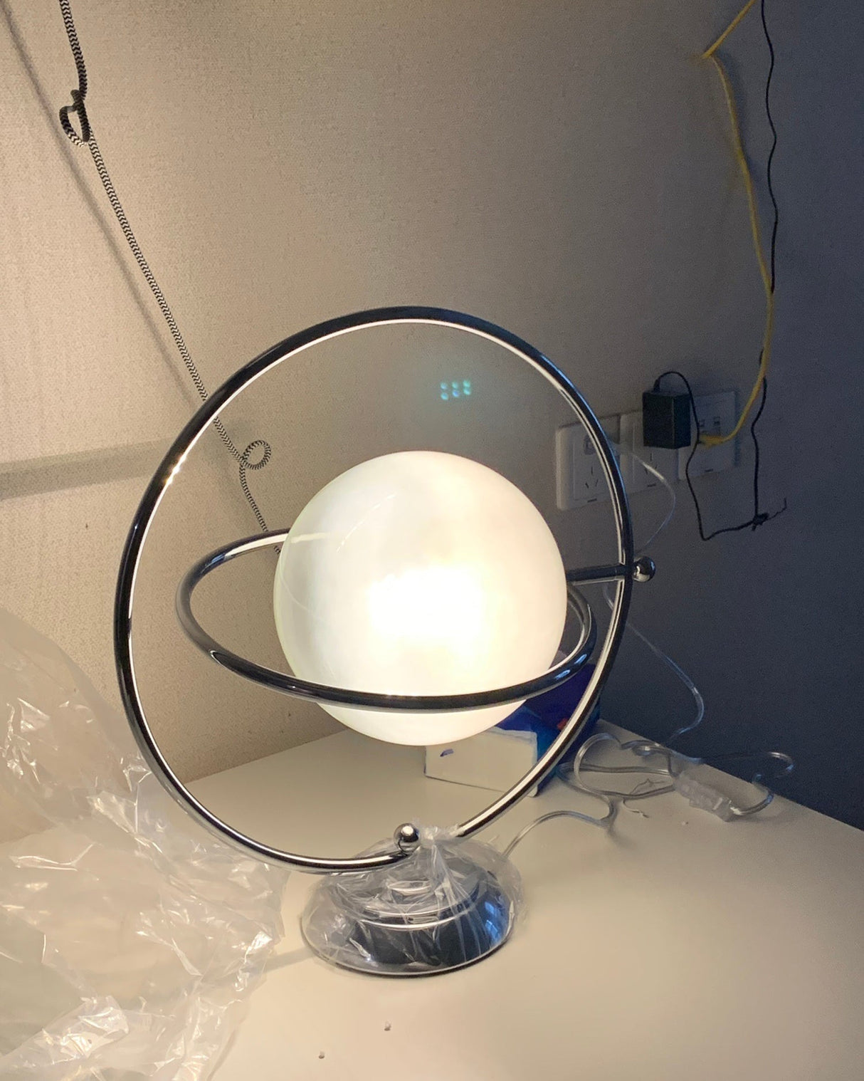 Modern Space Age Table Lamp  Rotating Orbital Design - Product detail 44