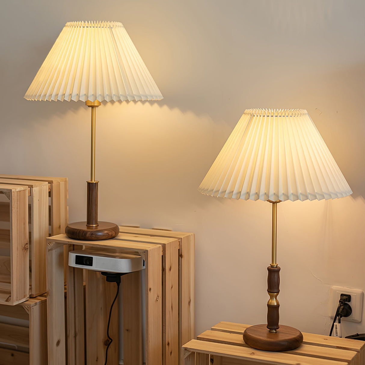Mid-Century Table Lamp  Pleated Linen Shade with Gold  Walnut Base - Product detail 24