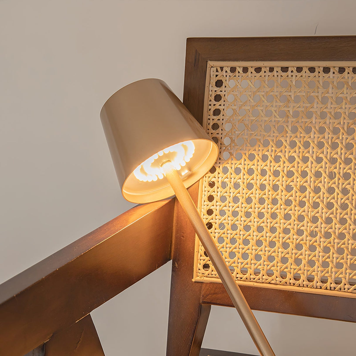 Modern LED Table Lamp  Gold Metal Touch Control Rechargeable - Product detail 27