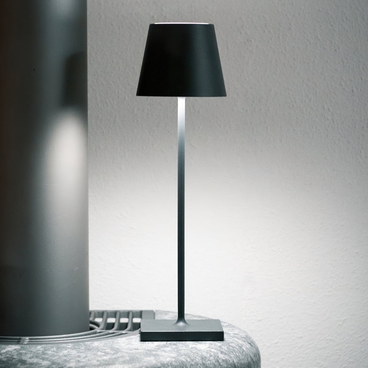Modern LED Table Lamp  Gold Metal Touch Control Rechargeable - Product detail 31