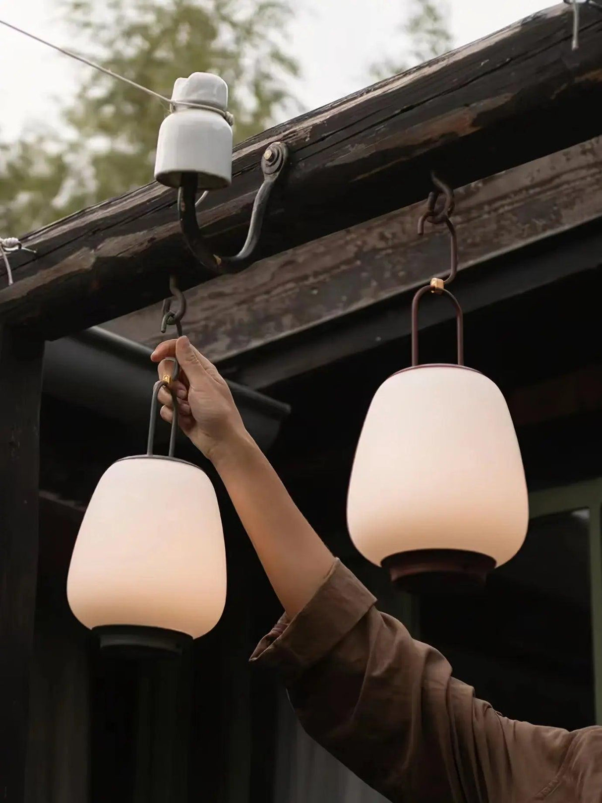 Portable Lantern Table Lamp  Japandi Style Glass Design - Product detail 22