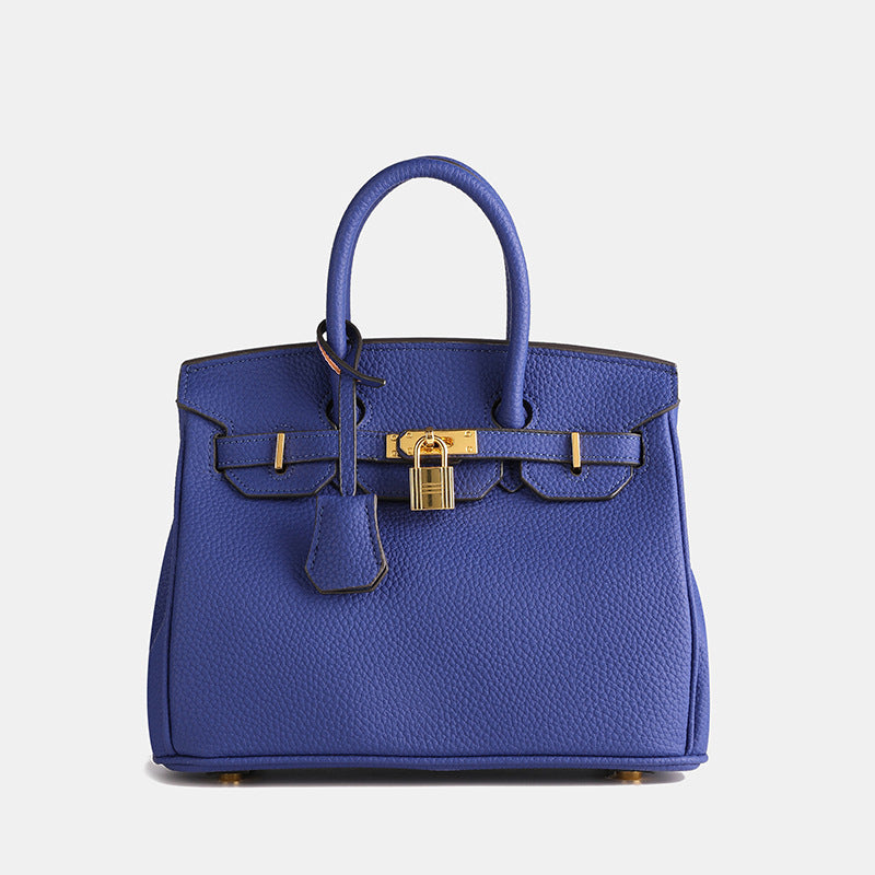 Classic Leather Tote Bag  Gold Hardware Lock Detail - Product detail 13