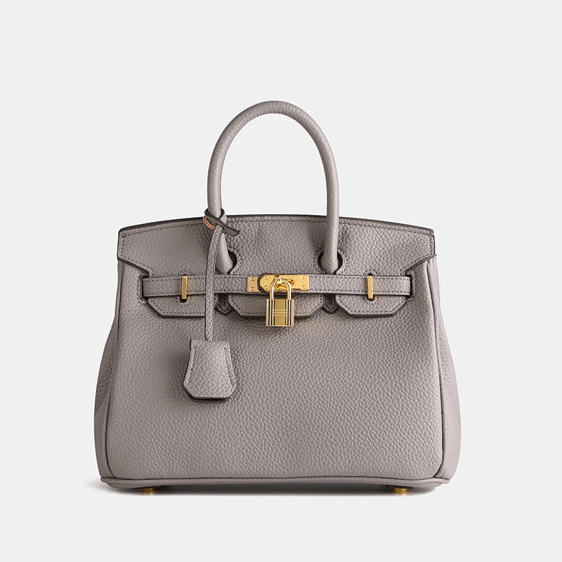 Classic Leather Tote Bag  Gold Hardware Lock Detail - Product detail 10