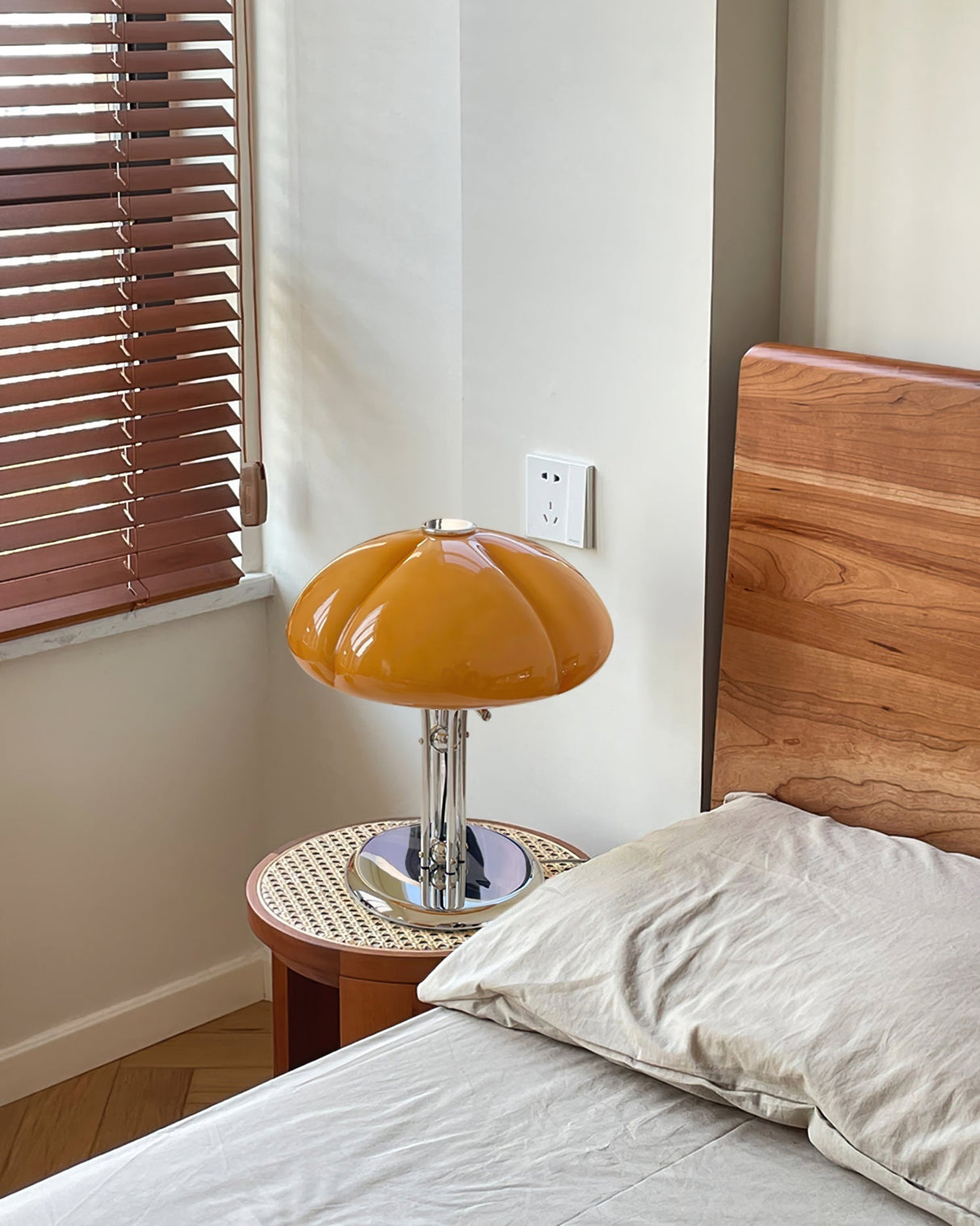 Retro Glass Desk Lamp  Orange Mushroom Shade Chrome Base - Product detail 7