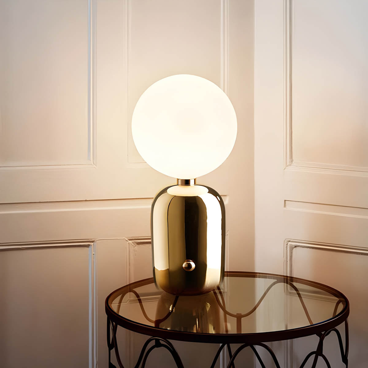 Modern Table Lamp  Metallic Base with Globe Shade - Product detail 10