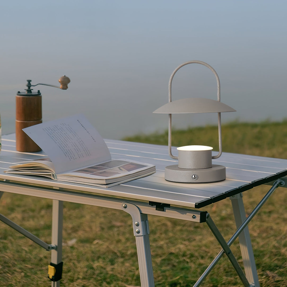 Portable LED Table Lamp  Rechargeable Metal Lantern Design - Product detail 8