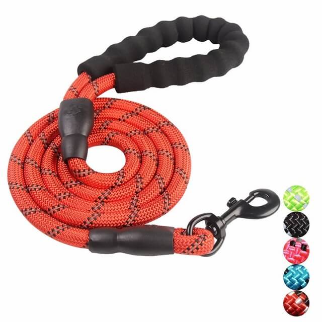 Reflective Dog Leash  Heavy-Duty Nylon With 360 Rotating Hook - Product example