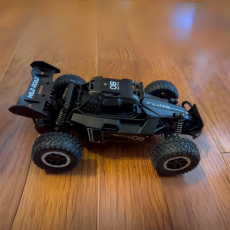All-Terrain RC Vehicle  High-Speed Metal Off-Road Racer - Product showcase