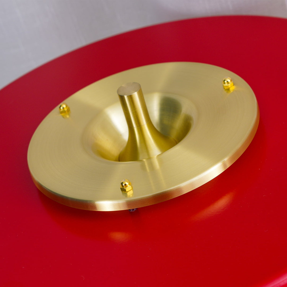 Modern Table Lamp  Green Metal Shade With Brass Accent - Product detail 11