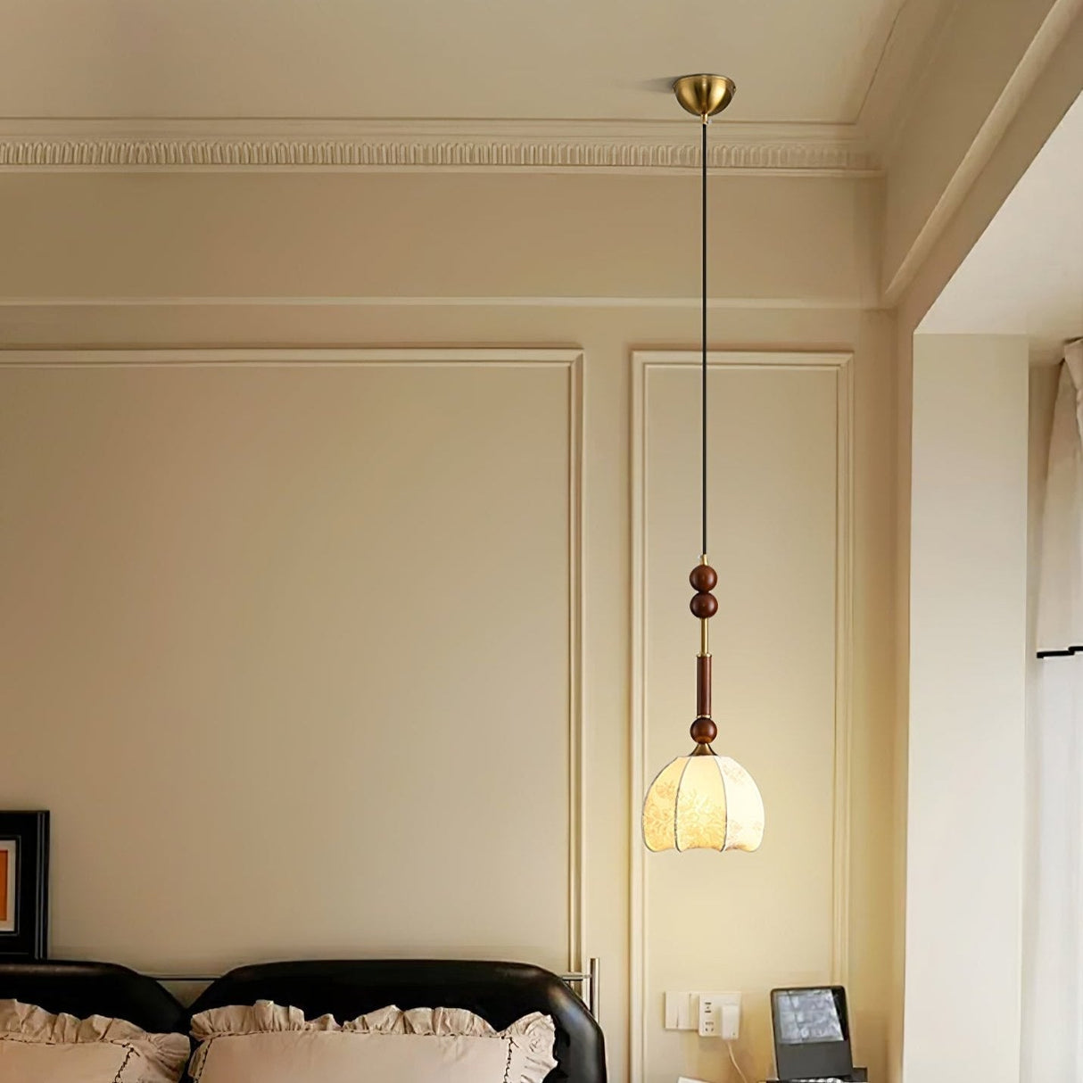 Italian Pendant Light  Wood and Glass Dome Design - Product detail 13
