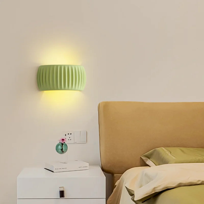 Modern Wall Sconce  Ribbed Resin Design - Product detail 6