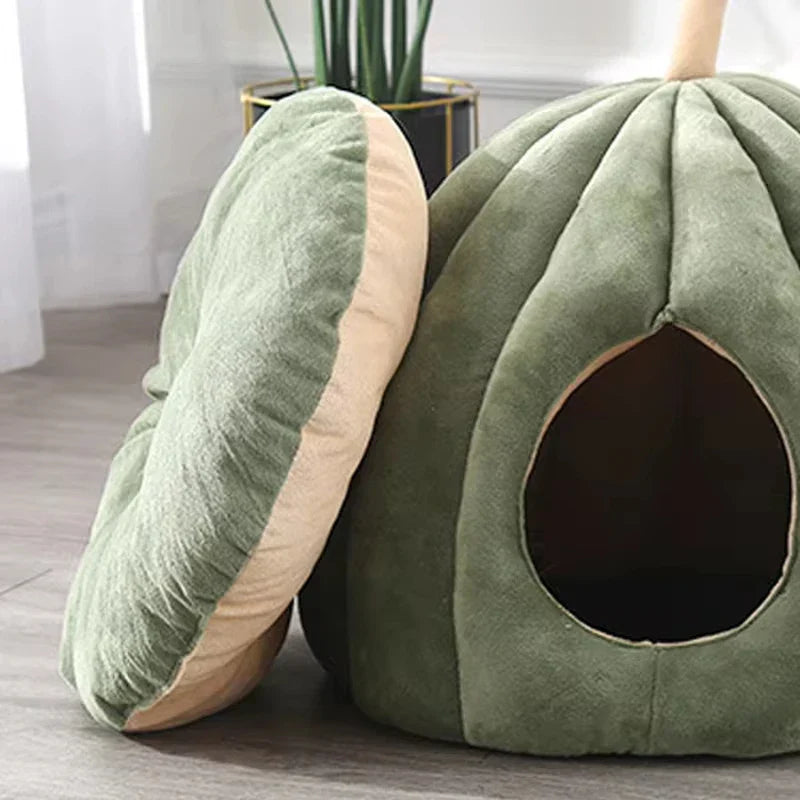 Plush Cat Bed  Pumpkin Shape Design For Winter Comfort - Product detail 4