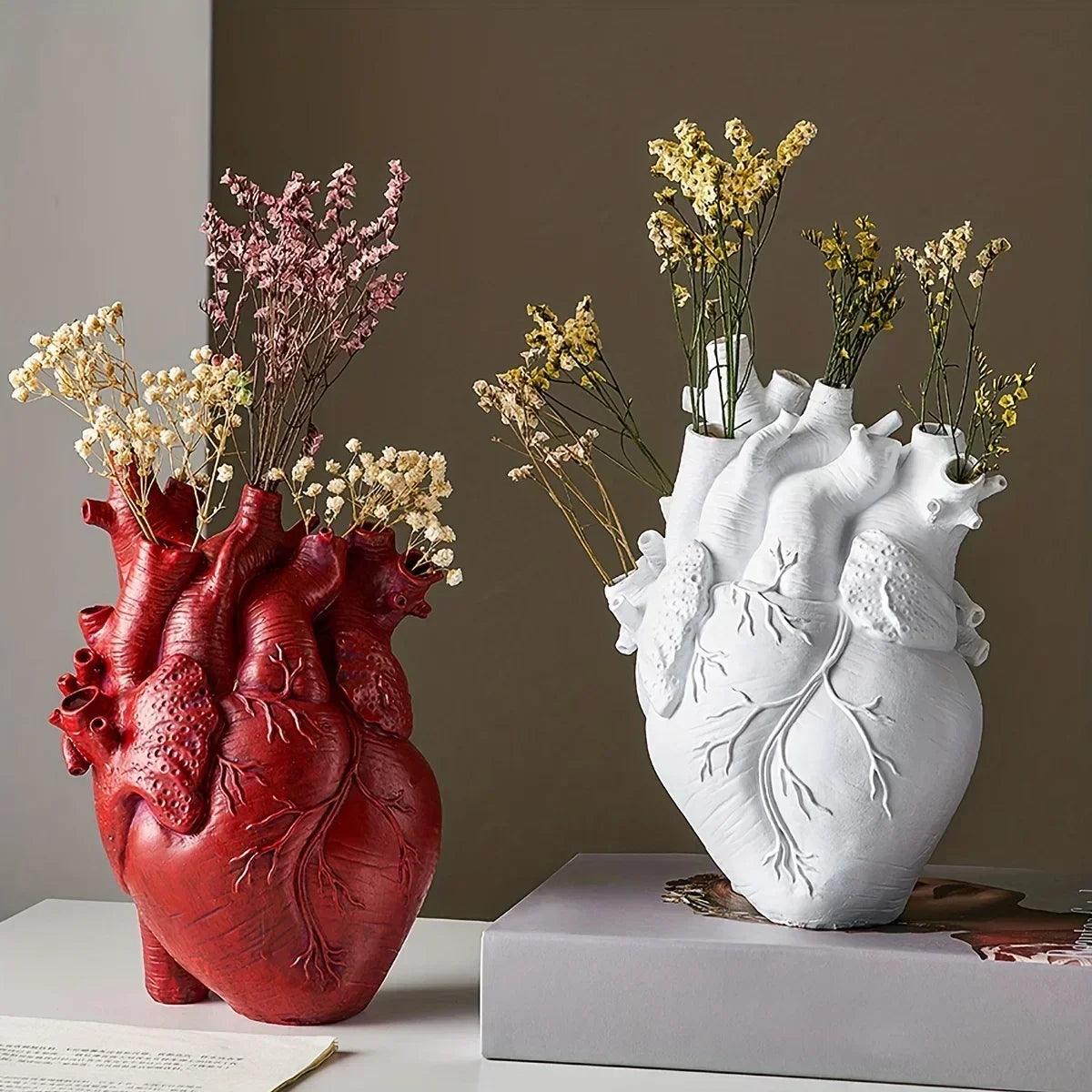 Anatomical Heart Vase  Gold Resin Floral Vessel - Product detail 4