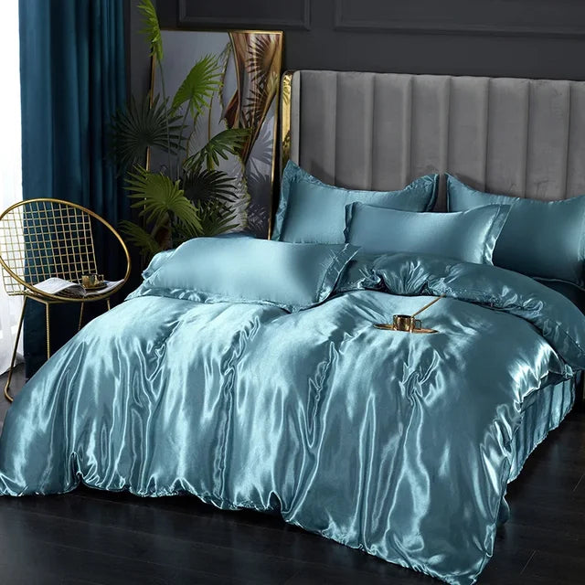 Luxury Satin Bedding Set  Silky Smooth Duvet Cover  Pillowcases - Detailed view