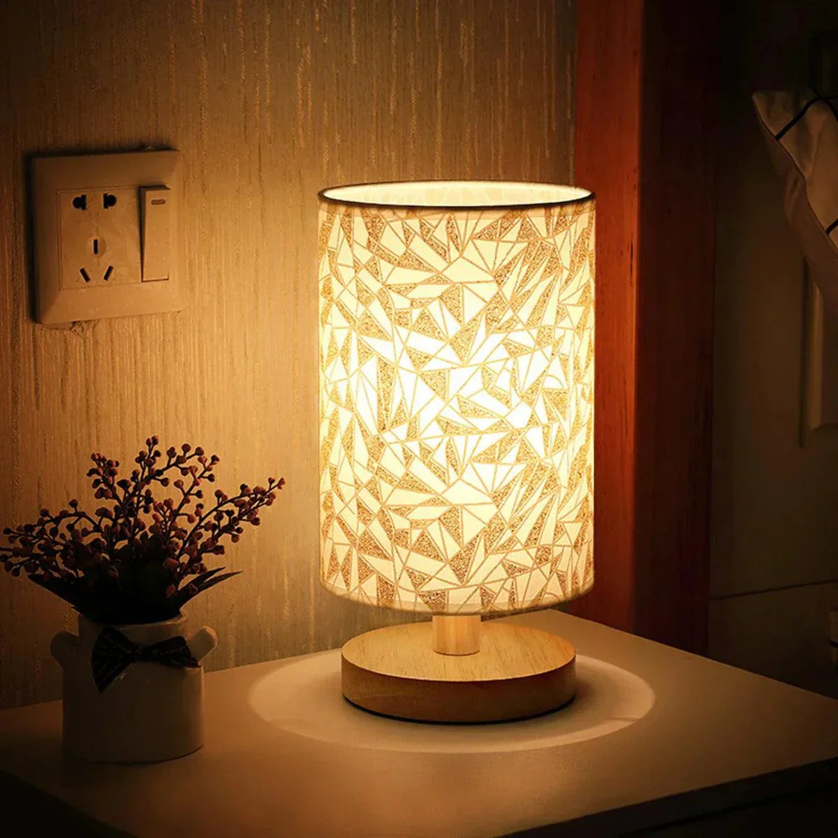Minimalist Table Lamp  Natural Wood Base with Linen Shade - Product detail 4