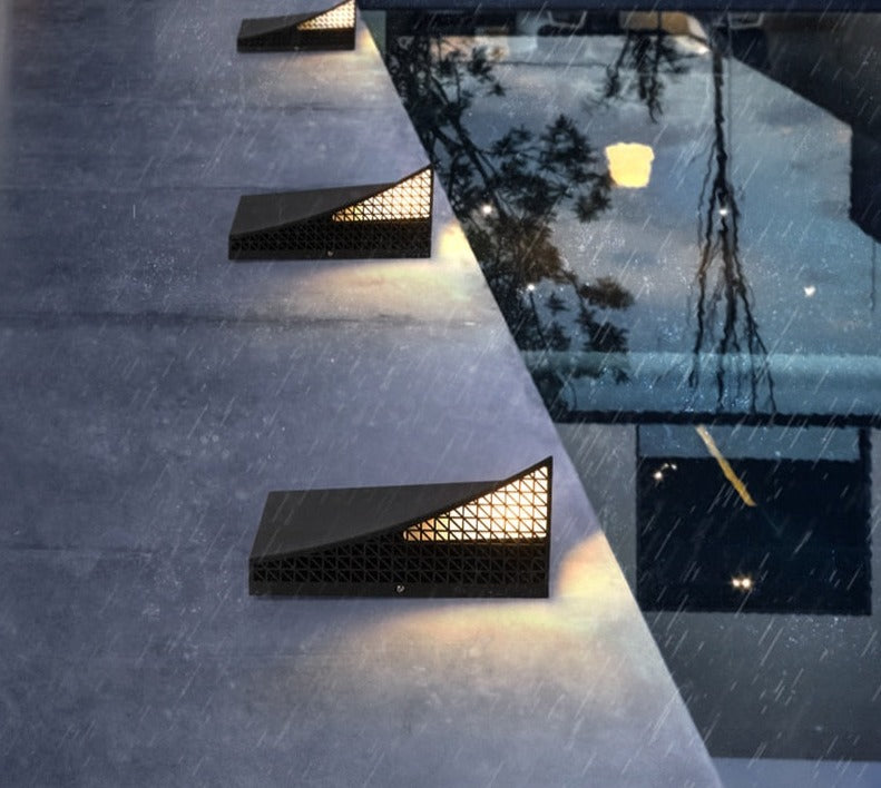 Modern Solar Wall Light  Geometric Pyramid Design - Product detail 4