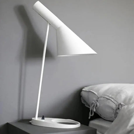 Modern Metal Table Lamp  Adjustable Angled Design - Product detail 4