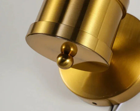 Art Deco Wall Light  Ribbed Glass with Brass Finish - Product detail 8