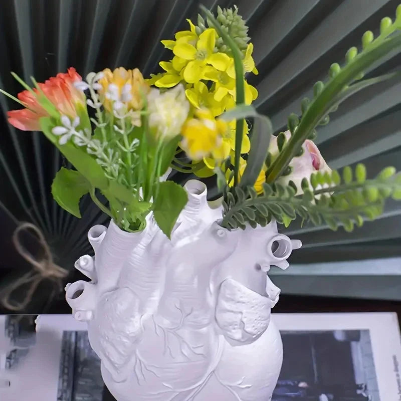 Anatomical Heart Vase  Modern Art Decor Sculpture - Product detail 6