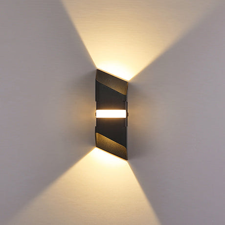 Modern Outdoor Wall Light  Black Gold Dual Beam LED Sconce - Product detail 7