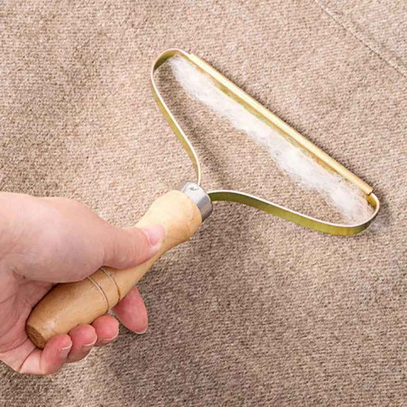 Carpet Lint Remover  Wood Handle Steel Fabric Scraper - Product showcase