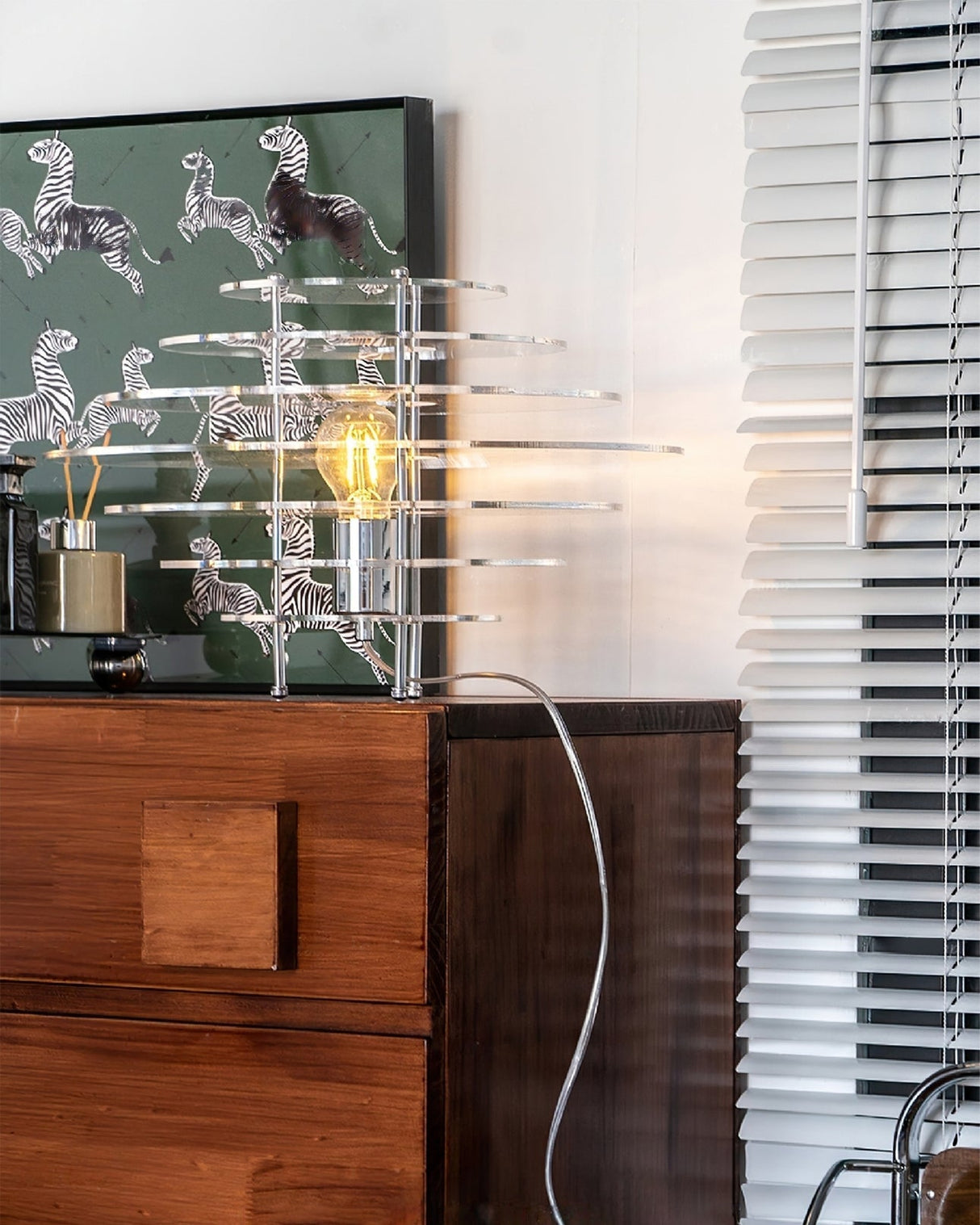 Modern Acrylic Table Lamp  Chrome Layered Design - Product detail 5