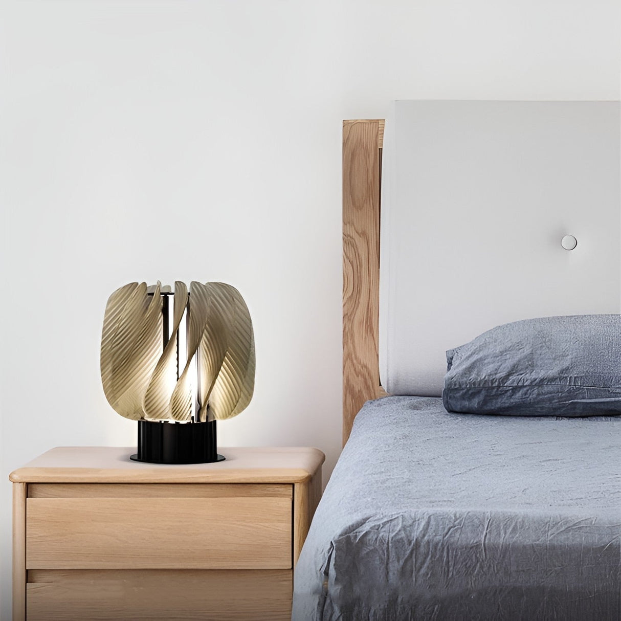 Modern Table Lamp  Sculptural Wave Design - Product detail 4