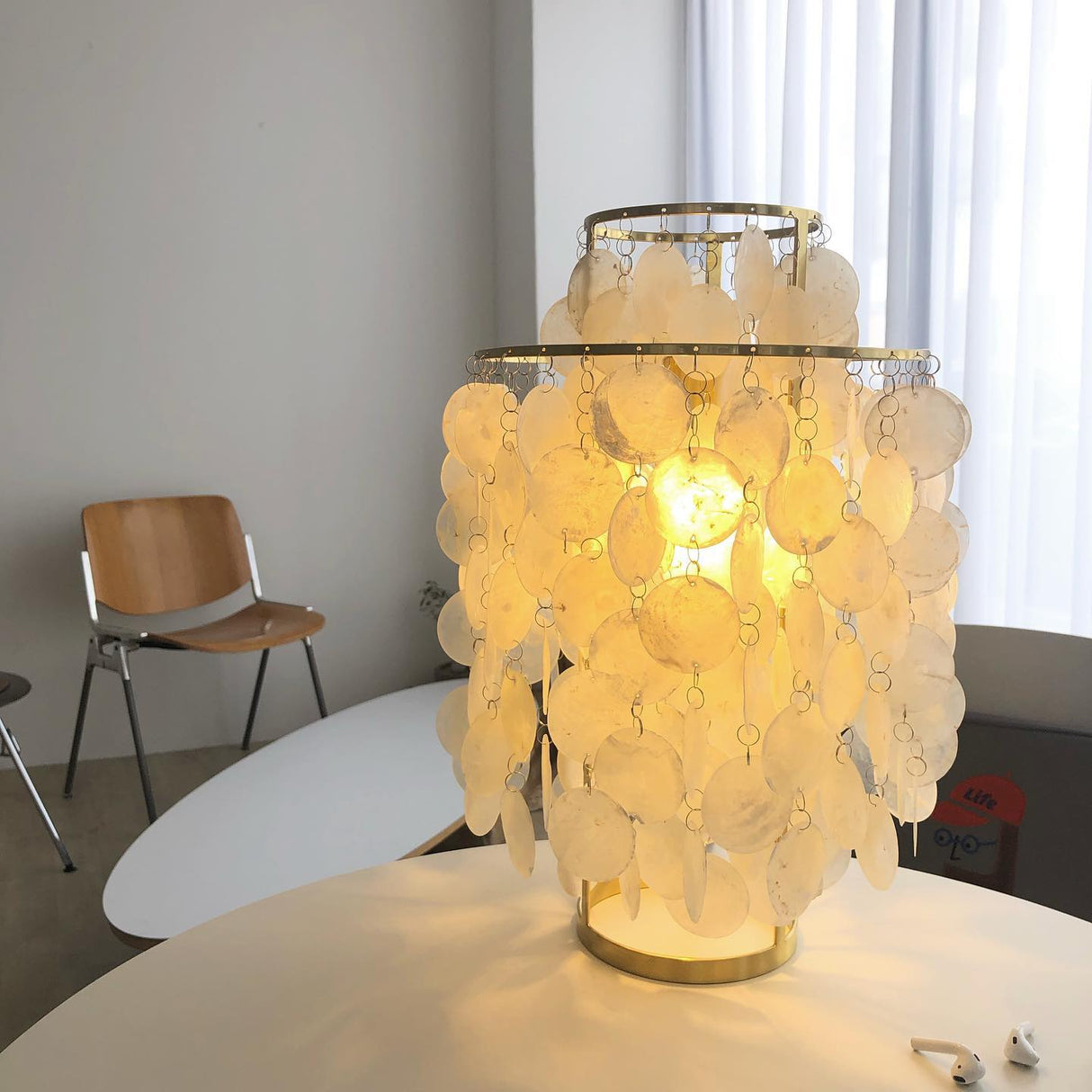 Seashell Table Lamp  Mother of Pearl Cascading Design - Product detail 16