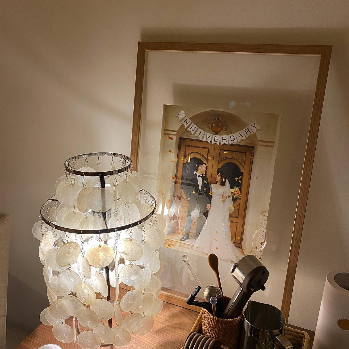 Seashell Table Lamp  Mother of Pearl Cascading Design - Product detail 19
