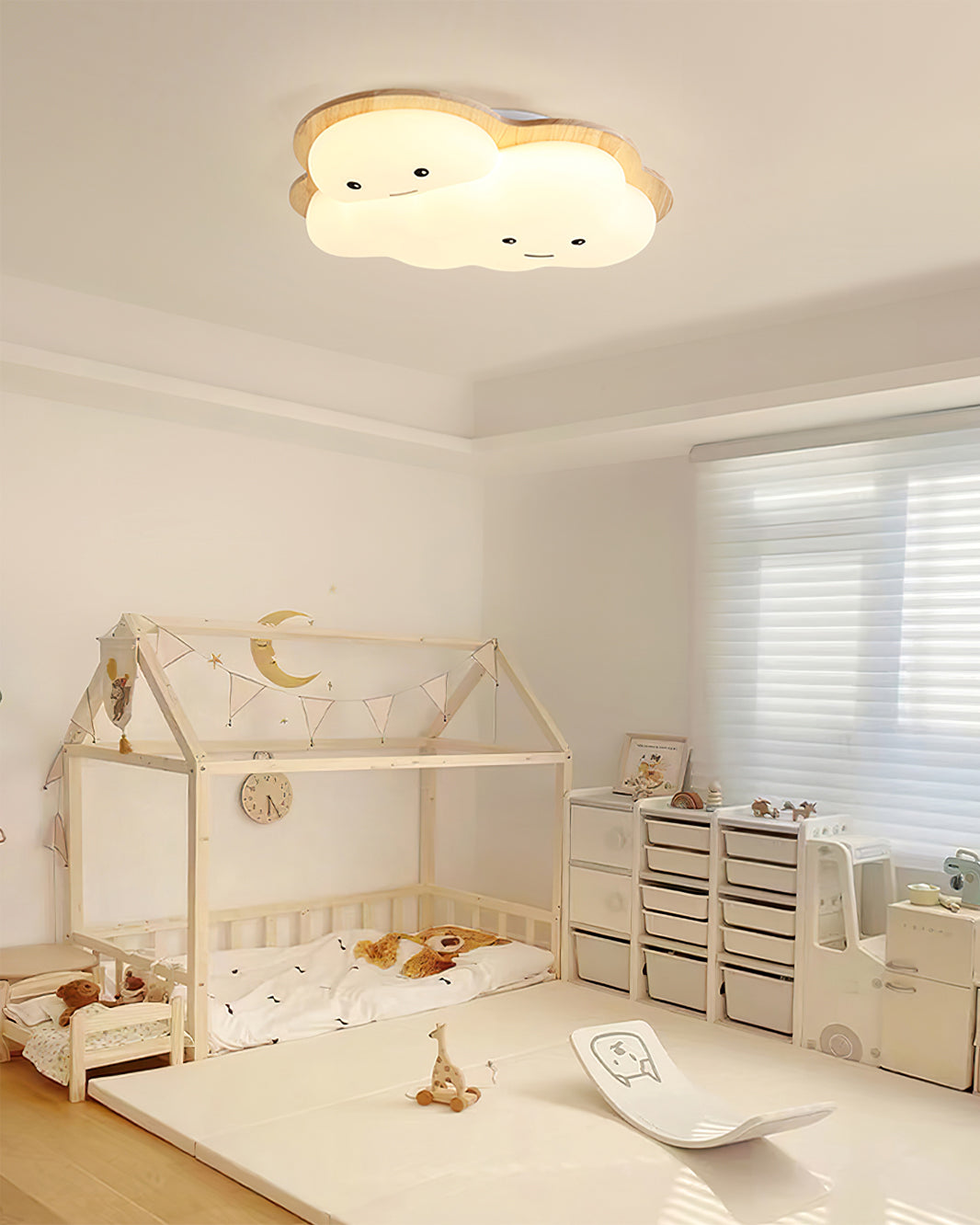Kids Cloud Ceiling Light  Wooden Trim Smiling Design - Product detail 5