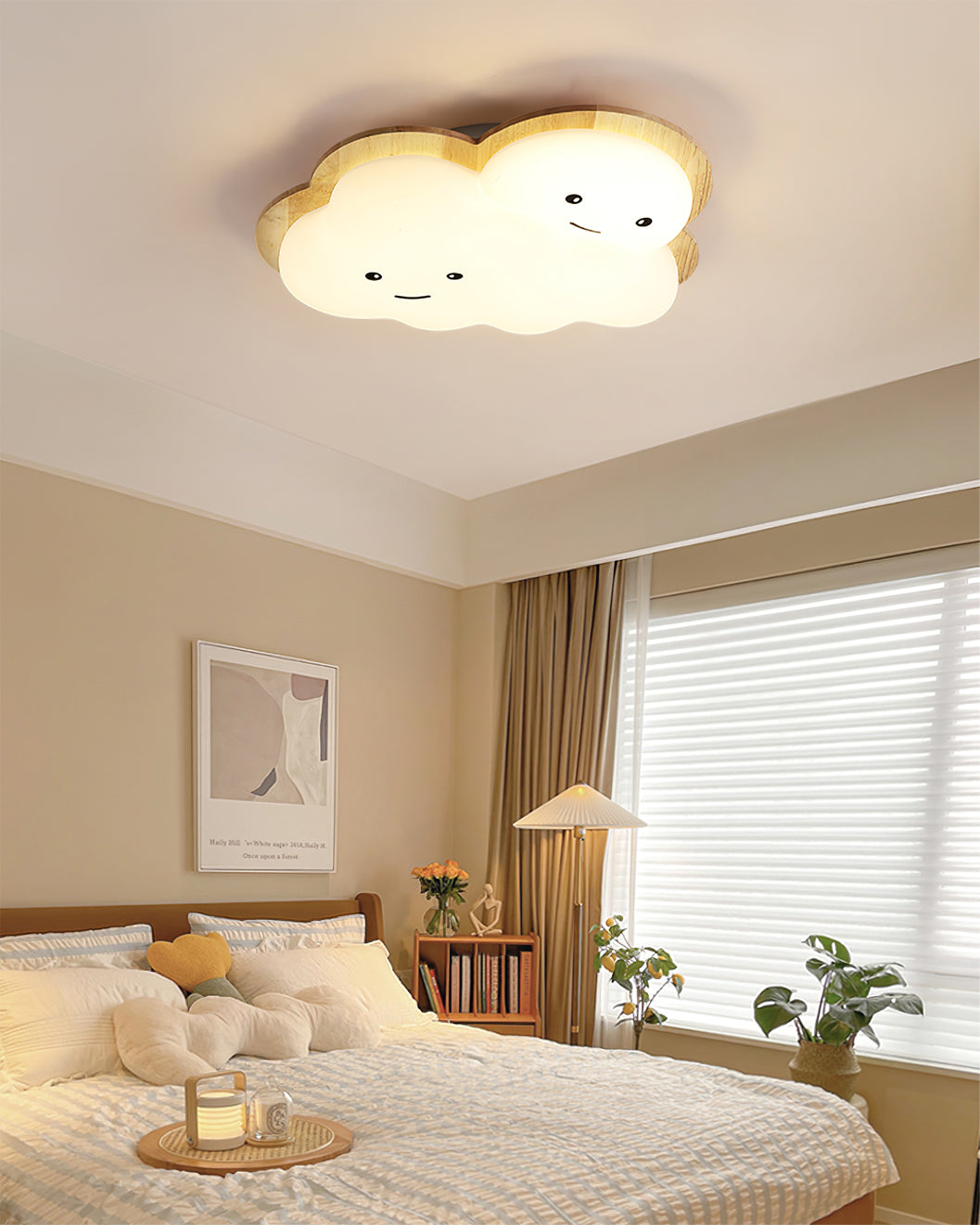 Kids Cloud Ceiling Light  Wooden Trim Smiling Design - Product detail 4