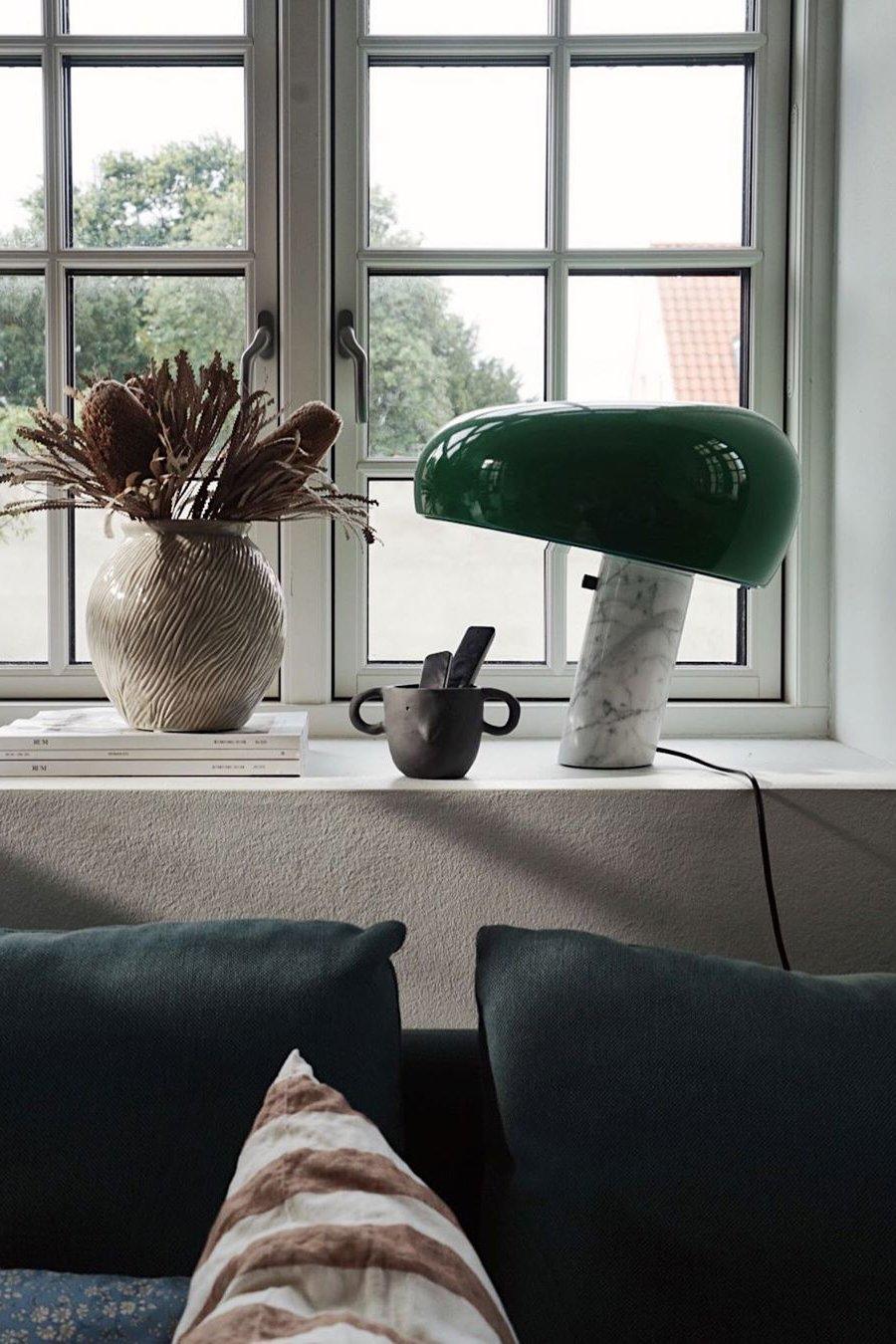 Modern Marble Table Lamp  Carrara Base Black Dome Shade - Product detail 27