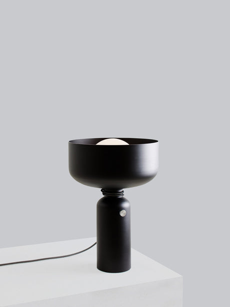 Modern Table Lamp  Minimalist Metal Design - Product detail 15