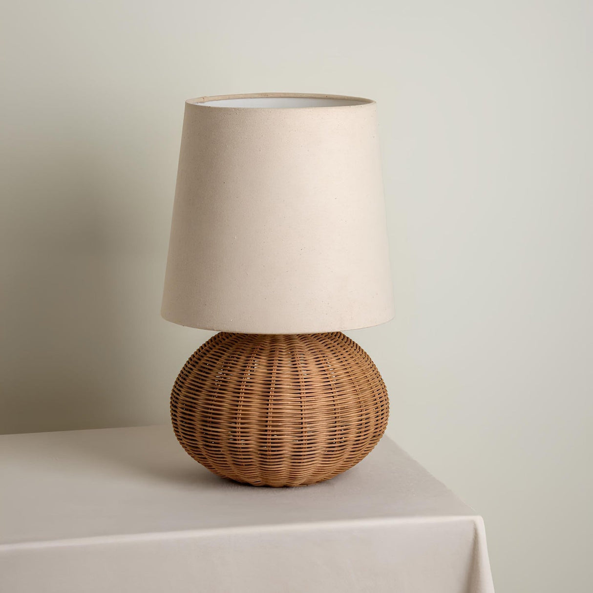 Rattan Table Lamp  Natural Woven Base With Linen Shade - Product detail 9